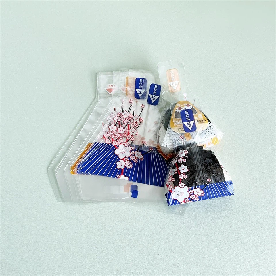 Triangular plastic rice ball packaging