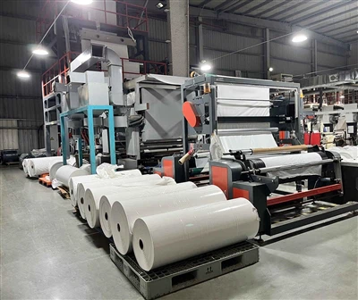 Колко широки могат да бъдат ролките пластмасово опаковъчно фолио?